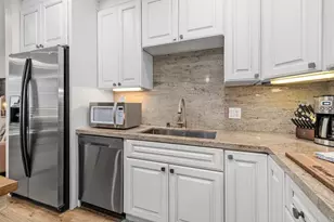 550 Park Blvd, San Diego, CA 92101 - Photo 8