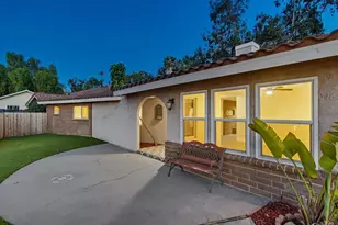 925 E Chase Ave, El Cajon, CA 92020 - Photo 2