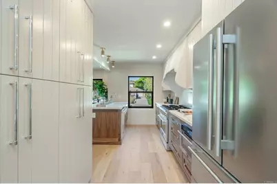 7807 Agnew Ave, Los Angeles, CA 90045 - Photo 8