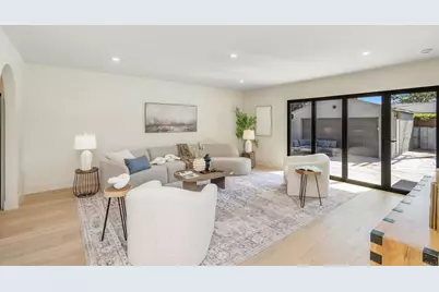 7807 Agnew Ave, Los Angeles, CA 90045 - Photo 10