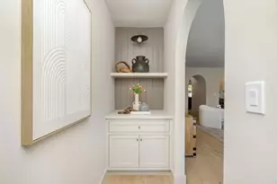 7807 Agnew Ave, Los Angeles, CA 90045 - Photo 12