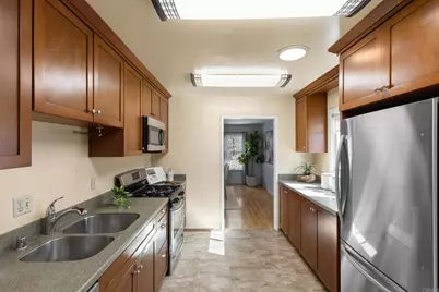 122 E Palomar Street, Chula Vista, CA 91911 - Photo 20