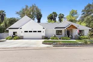 25812 Willow Ln, Escondido, CA 92026 - Photo 2