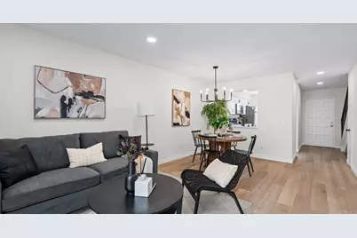 134 Espanas, Escondido, CA 92026 - Photo 1