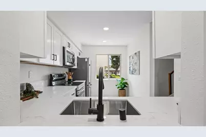 134 Espanas, Escondido, CA 92026 - Photo 6
