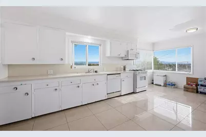 304 Edgerton Drive, San Bernardino, CA 92405 - Photo 4