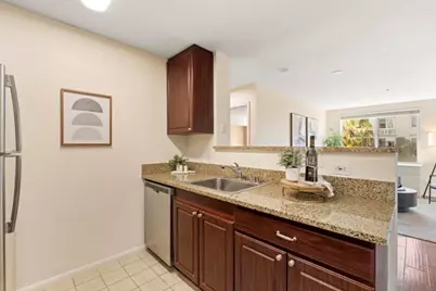 1970 Columbia St #304, San Diego, CA 92101 - Photo 8