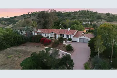 2205 Johnston Rd, Escondido, CA 92029 - Photo 2