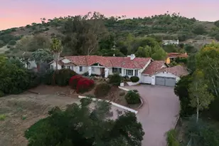 2205 Johnston Rd, Escondido, CA 92029 - Photo 2