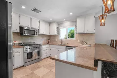 10336 Don Pico Ct, Spring Valley, CA 91978 - Photo 12