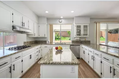 750 Avenida De La Barca, Chula Vista, CA 91910 - Photo 10