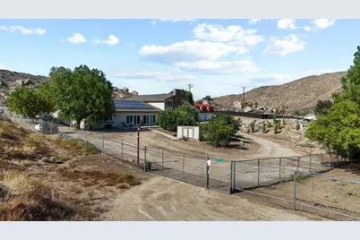 23621 California Avenue, Hemet, CA 92545 - Photo 22