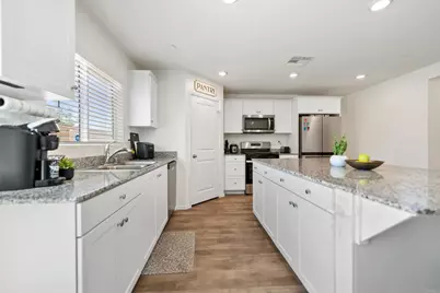 30887 Grand Prix Ct, Winchester, CA 92596 - Photo 10