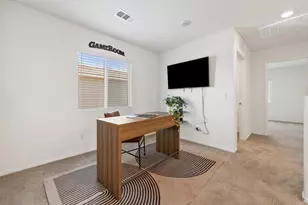30887 Grand Prix Ct, Winchester, CA 92596 - Photo 16