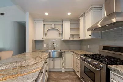 2023 Lakeridge Circle, #204, Chula Vista, CA 91913 - Photo 2