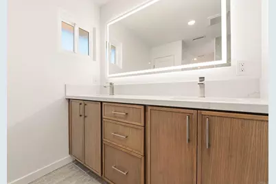 737 Alta Vista Dr, Vista, CA 92084 - Photo 20