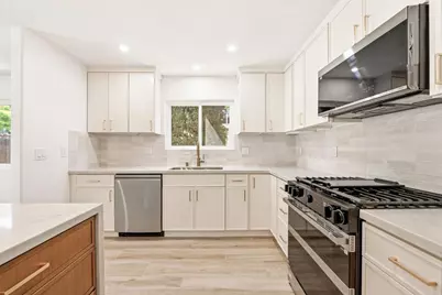 737 Alta Vista Dr, Vista, CA 92084 - Photo 10