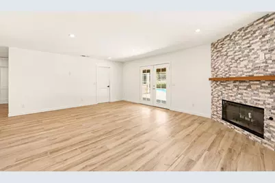 737 Alta Vista Dr, Vista, CA 92084 - Photo 16