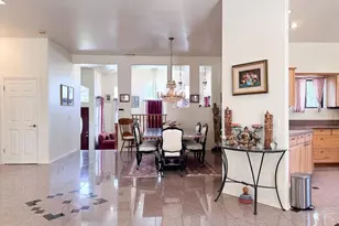 14 Las Flores Dr, Chula Vista, CA 91910 - Photo 4