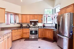 14 Las Flores Dr, Chula Vista, CA 91910 - Photo 2
