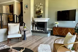6110 Marina Pacifica Dr, Long Beach, CA 90803 - Photo 10