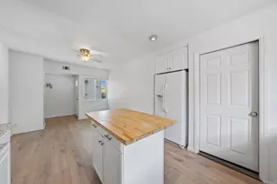 127 Flamingo Dr, Oceanside, CA 92054 - Photo 14