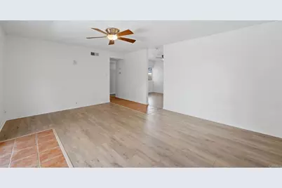 127 Flamingo Drive, Oceanside, CA 92054 - Photo 6