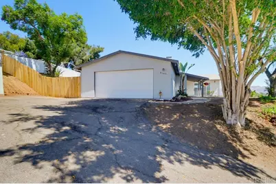 8560 1/2 Winter Gardens Boulevard, Lakeside, CA 92040 - Photo 4