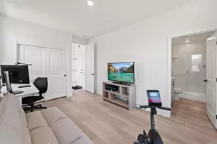 8105 Rose Quartz Cir, San Diego, CA 92126 - Photo 18