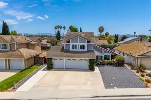 792 Foxwood Dr, Oceanside, CA 92057 - Photo 2