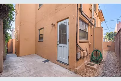 219 21 Kalmia St, San Diego, CA 92101 - Photo 32