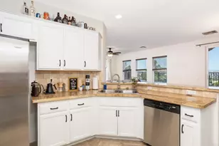425 S Meadowbrook Dr, San Diego, CA 92114 - Photo 16