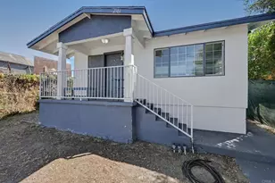 2181 2181 1/2 Franklin Ave, San Diego, CA 92113 - Photo 2