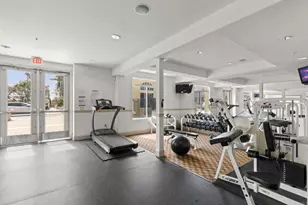 9237 Regents Rd, La Jolla, CA 92037 - Photo 10