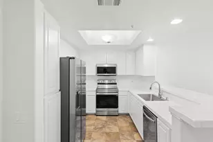 9237 Regents Rd, La Jolla, CA 92037 - Photo 14
