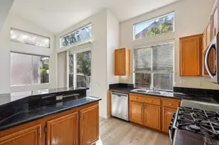10974 Caminito Arcada, San Diego, CA 92131 - Photo 8