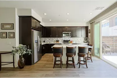 2037 Tango Loop #2, Chula Vista, CA 91915 - Photo 8