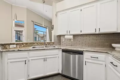11354 Via Rancho San Diego #F, El Cajon, CA 92019 - Photo 10