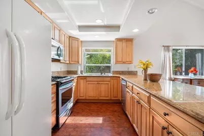 11782 Calle Albara, El Cajon, CA 92019 - Photo 4