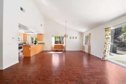 11782 Calle Albara, El Cajon, CA 92019 - Photo 10