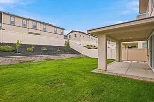 32224 Penstemon Wy, Temecula, CA 92591 - Photo 34
