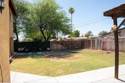 1561 W Heil Avenue, El Centro, CA 92243 - Photo 4