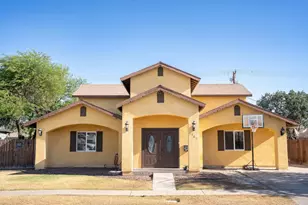 1561 W Heil Ave, El Centro, CA 92243 - Photo 1