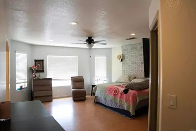 1561 W Heil Avenue, El Centro, CA 92243 - Photo 32
