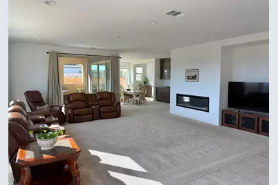 39529 Dayspring Way, Temecula, CA 92591 - Photo 4