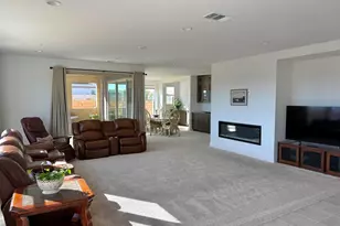 39529 Dayspring Wy, Temecula, CA 92591 - Photo 4