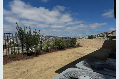39529 Dayspring Way, Temecula, CA 92591 - Photo 16