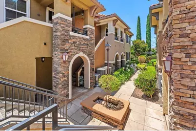 54 Via Sovana, Santee, CA 92071 - Photo 2