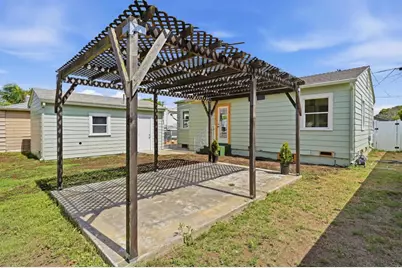 7570 Cuyamaca Avenue, Lemon Grove, CA 91945 - Photo 20