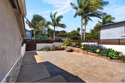 1625 27 Beryl Street, San Diego, CA 92109 - Photo 8